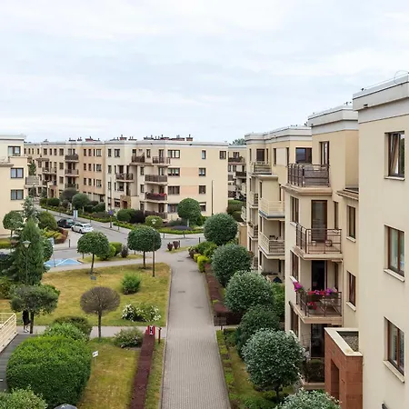 Cozy Jelitkowski Dwor In With Parking By Renters 아파트 *