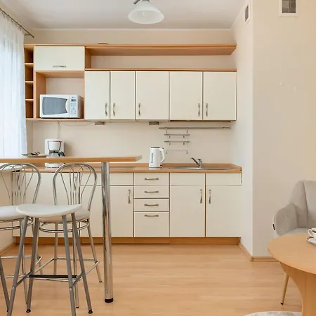 아파트 Cozy Jelitkowski Dwor In With Parking By Renters *