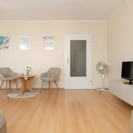 Cozy Jelitkowski Dwor In With Parking By Renters * 그단스크