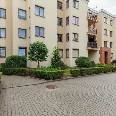 Cozy Jelitkowski Dwor In With Parking By Renters 아파트 *